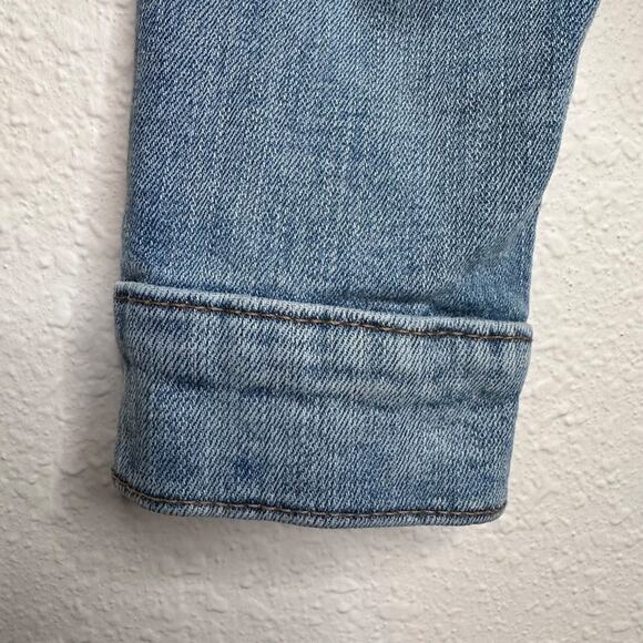 Levi's Women's Original Trucker Jacket, Light Wash (Jeanie), Size Large - Picture 9 of 10